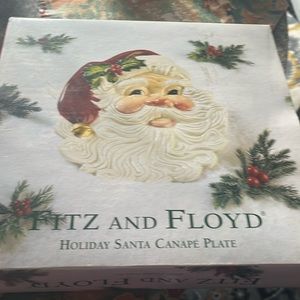 never used Fitz and Floyd santa canapé plate